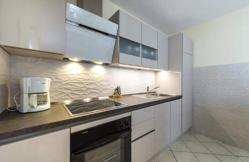 Zvekovica Villa | Holiday Home Swiss **** with Pool