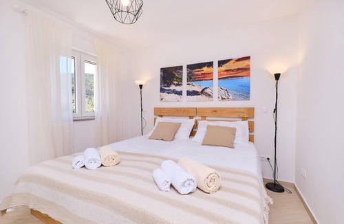 Miholascica House | Mea Cres Sun Villa