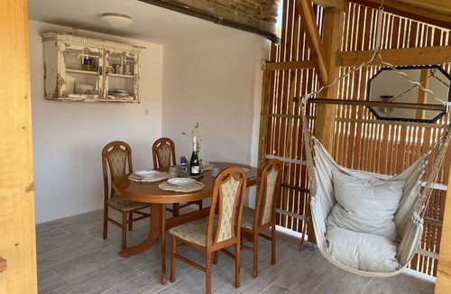 Susak Hostel | heat hostel