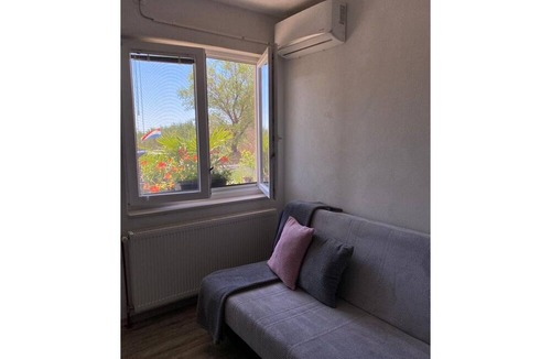 Bristane Apartment | Apartment Ante - One Bedroom Apartment with Terrace and Garden View