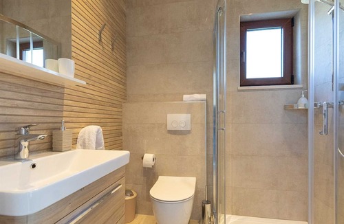 Gruda Cabin | Sveta Ana Lodges Olive lodge with pool