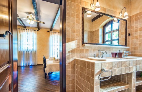 Farini House | 4 bedroom accommodation in Visnjan