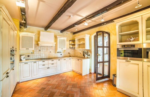 Farini House | 4 bedroom accommodation in Visnjan