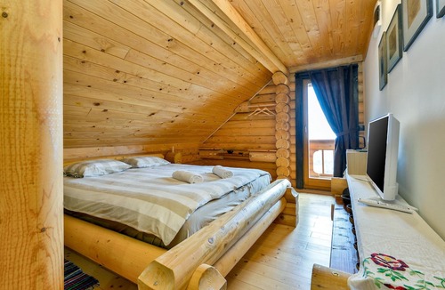 Zagreb Apartment | Awesome Apartment in Zagreb With 2 Bedrooms, Wifi and Outdoor Swimming Pool