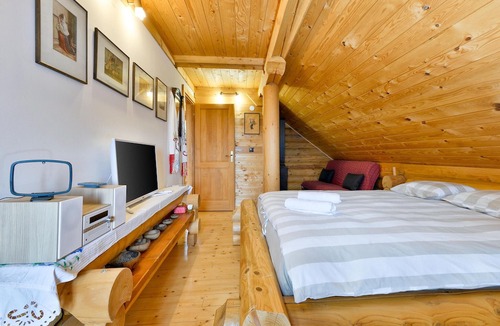 Zagreb Apartment | Awesome Apartment in Zagreb With 2 Bedrooms, Wifi and Outdoor Swimming Pool
