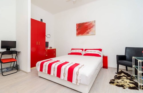 Gruz Apartment | Apartment Caceris