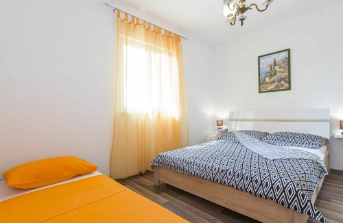 Labin Apartment | Nice apartment for 4 guests with WIFI, A/C, private pool, TV, terrace and parking