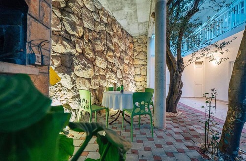 Promajna Apartment | White idyll on the blue sea