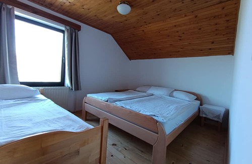 Cerknica House | Tourist Farm Strle