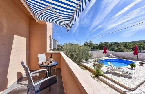 Vinjerac Villa | Villa Nea with mountain view, 3 bedroom, private pool, near beach, rural