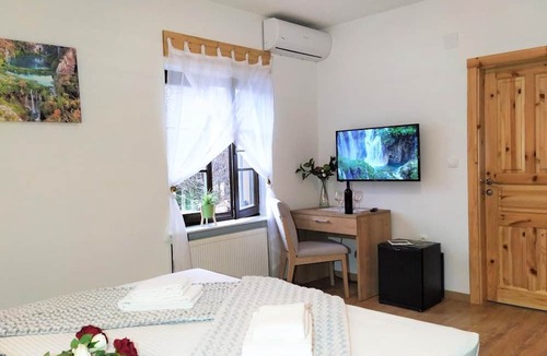 Prijeboj Bed & Breakfast | Plitvice Streaming
