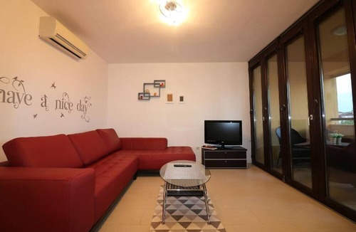 City Center Apartment | Apartment "Lorena Premium" with a view of the water