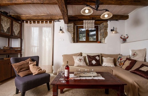 Bric House | Holiday home in a quiet location with pool and far-reaching views