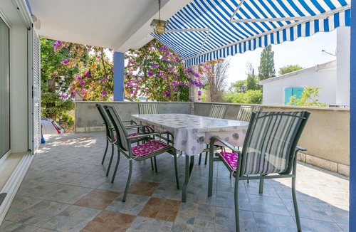 Maslinica Apartment | Apartment Nikola