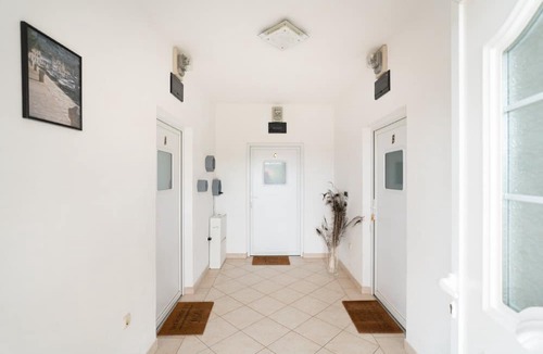 Gornji Karin Bed & Breakfast | B&B Milic