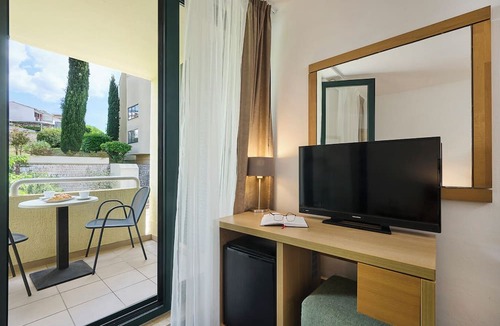 Njivice Hotel | Veya Maradiso Hotel by Aminess