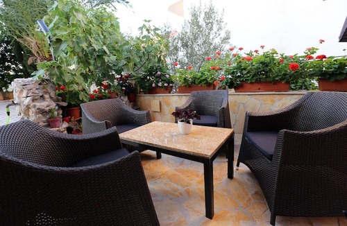 Businci House | Apartment for 4 persons approx. 40 m² in Okrug Gornji, Dalmatia (Trogir and the surrounding area)