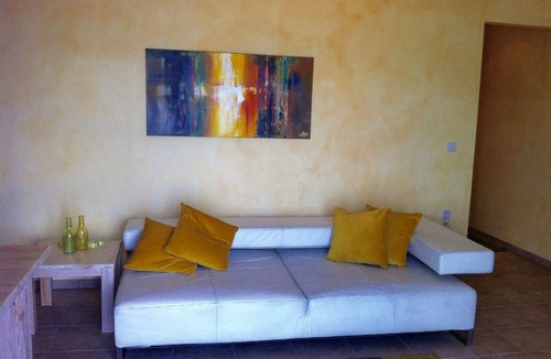 Novigrad House | Holiday apartment with a balcony near the beach