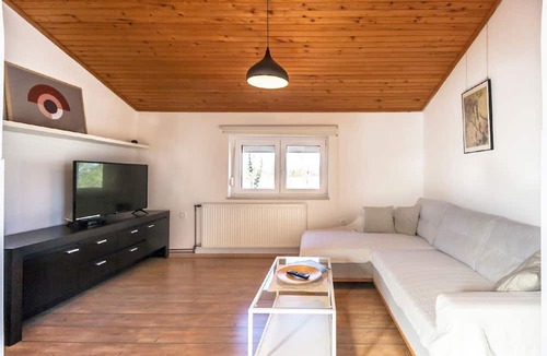 Marcana Apartment | Holiday apartment "Gortan" with view of the water