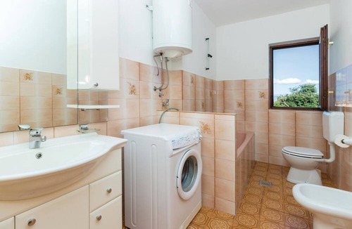 Kali House | 4 bedroom accommodation in Kali