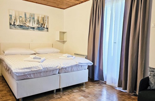 Seca House | Rooms Koblar