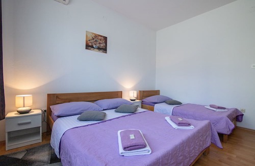 Rakovica Apartment | Room Anton