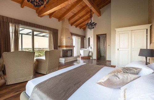 Nova Vas House | Wine Residence Cattunar