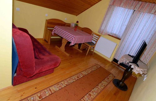 Zrece House | Guest House Koprivnik