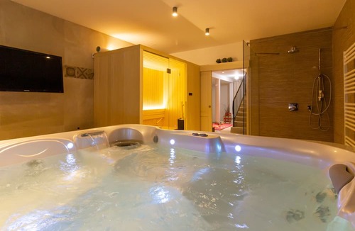 Butkovici Villa | 5*VILLA. SPA. NATURE. XXL12x6 POOL. RELAX. Jump into the biggest private pool!
