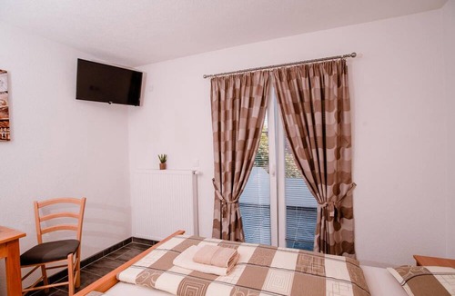 Korenica House | House Karakas