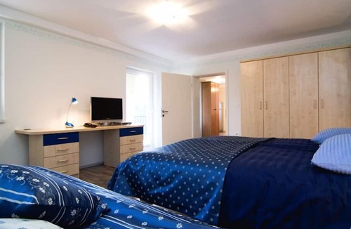 Kodreti House | Hiša posebne sorte