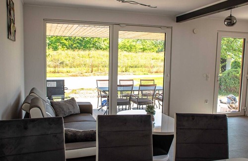 Terme Catez House | Tranquil Luxe Thermal Escape Mobile Home - Premium Mobile Home with Terrace
