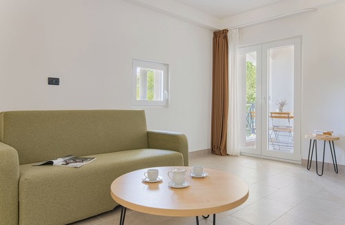 Omisalj Hotel | Hotel Delfin