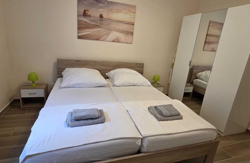 Novi Vinodolski Apartment | Apartment Sams 2