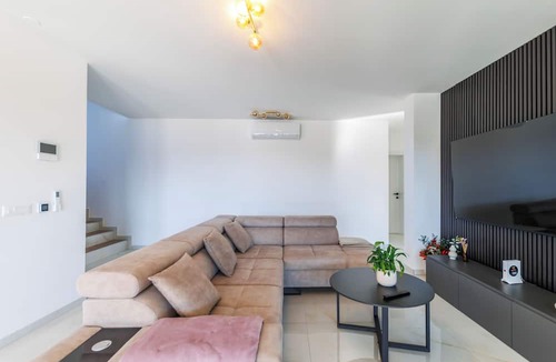 Debeljak Villa | Luxury Villa Podversie with pool