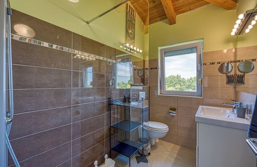 Antonci Villa | Villa Gaya - Four Bedroom Villa, Sleeps 10