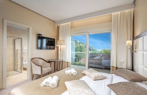 Pjescana Uvala Villa | Villa Oasi Pool & Spa