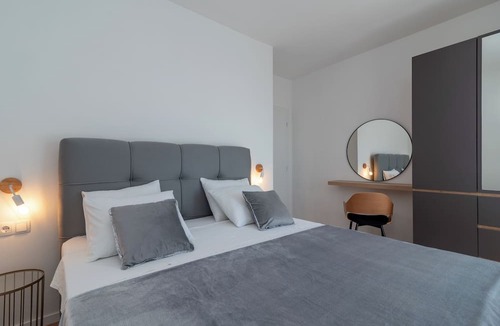 Okrug Gornji Bed & Breakfast | Villa Eight by D