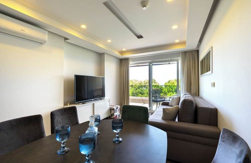 Donja luka Apartment | Luxury Penthouse Apt on beach Makarska