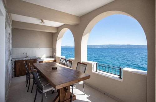 Jesenice House | Holiday house for 12 persons approx. 180 m² in Jesenice, Dalmatia (Split-Dalmatia County)