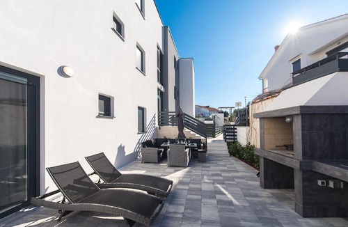 Krk Apartment | LuxArt City Spa Residence Krk