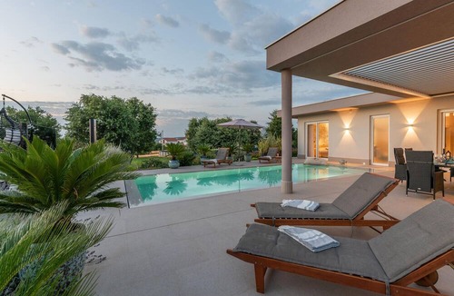 Stranici kod Nove Vasi House | This fantastic Villa Vivas is located just a short drive from Porec.