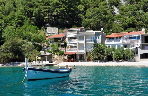 Bogomolje Apartment | Apartment Hidden gem - beachfront: A4 Joško (3+2) - Bogomolje, Island Hvar, Croatia
