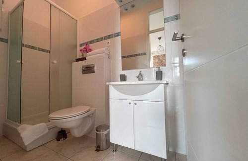 Gospic Apartment | Cosy 2-room apartment just steps away from the beach, shops and restaurants