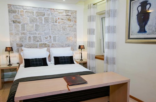 Split House | Zephyrus Boutique Accommodation