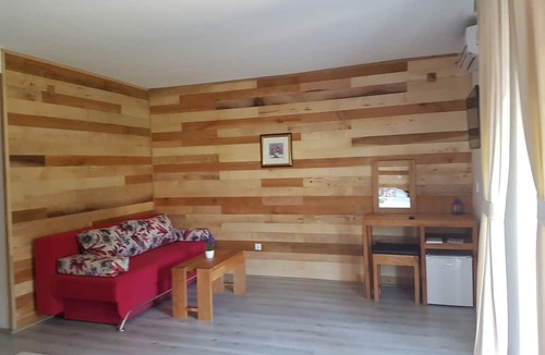 Catrnja House | Villa Stone