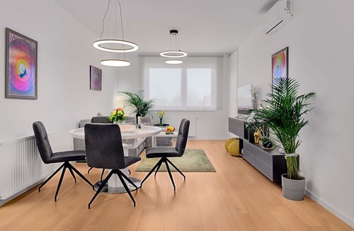 Novi Zagreb Apartment | Family-sized modern apartment 2 minutes to the Arena Mall Zagreb