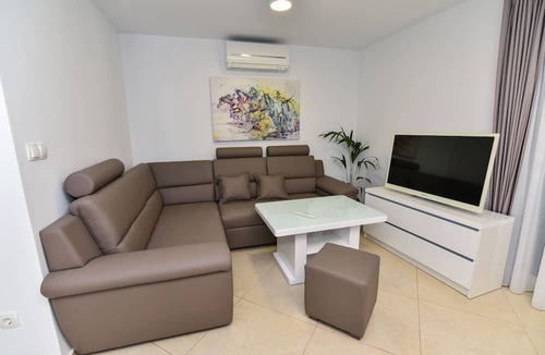 Vir Apartment | Apartments Sana