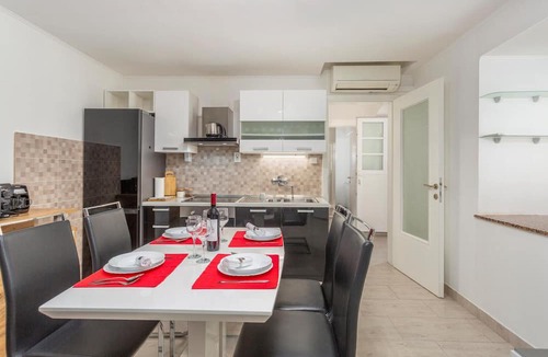 Rijeka Apartment | Nice apartment in Rijeka with WiFi