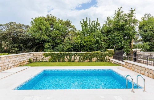 Babin Kuk Villa | Villa Orvnik - Five Bedroom Villa, Sleeps 9